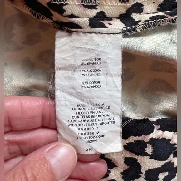 bebe Pin-Up Style Leopard Print Wiggle Dress - Picture 7 of 8